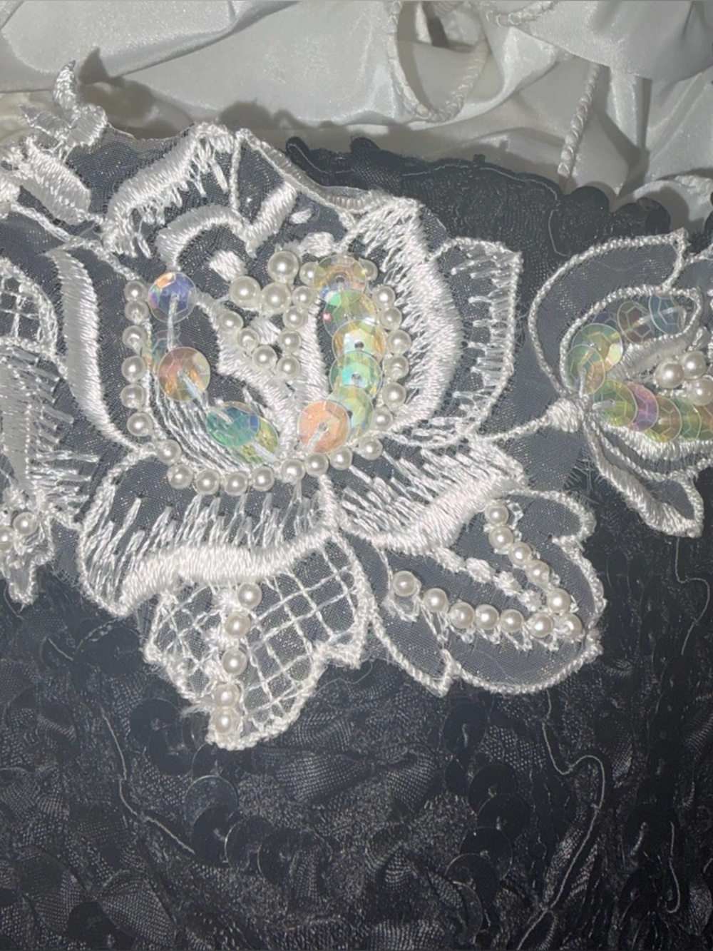 Vintage 80s Dave & Sequin & Satin Dress w/ Pearls & Lace 7/8 - Picture 5 of 10